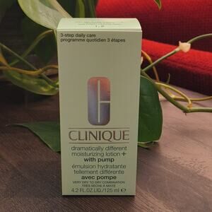 Clinique Dramatically Different Moisturizing Lotion+ w/ Pump 4.2oz NWT/NIB